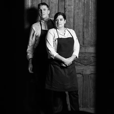 Hotel Moulin De Cambelong- Emilie & Thomas 4*