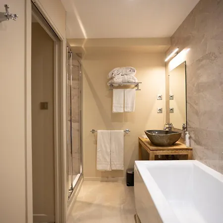 Moulin De Cambelong- Emilie & Thomas Otel 4*